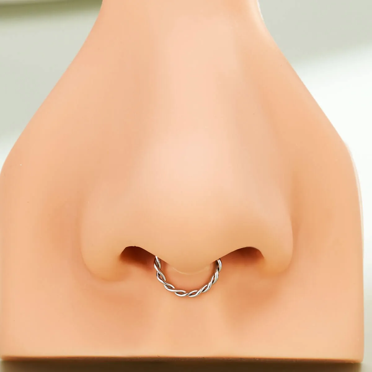 16G Braided Hinged Segment Septum Ring