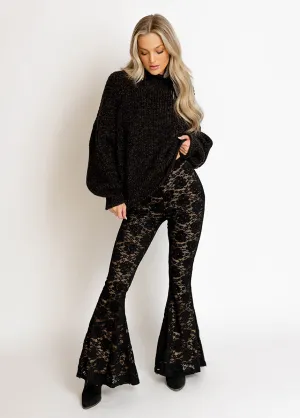Abril Pant in Black