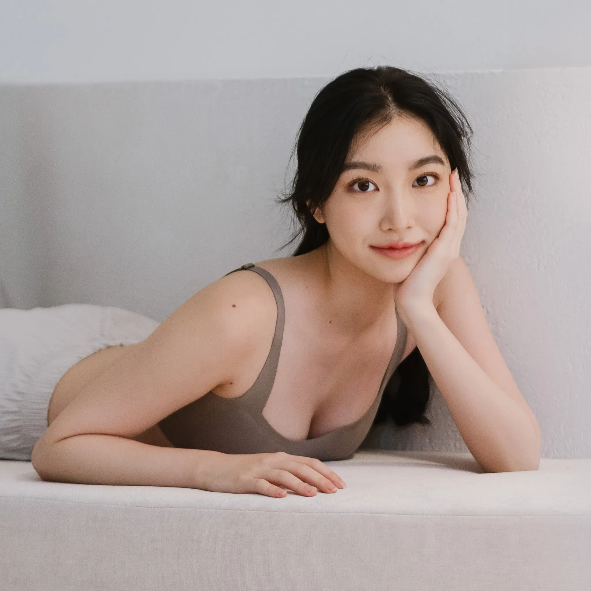 Air-ee Seamless Bra in Hojicha - Square Neck (Signature Edition) *Limited Edition