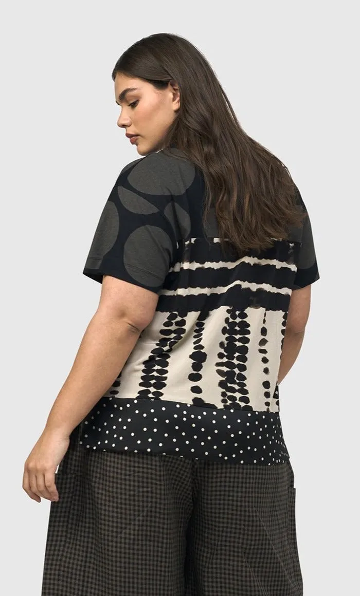Alembika Savanna Mountaineer Tee