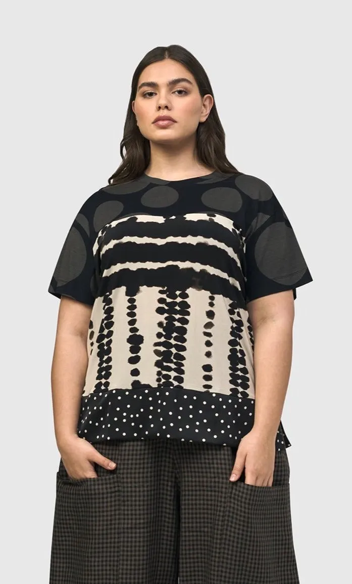 Alembika Savanna Mountaineer Tee