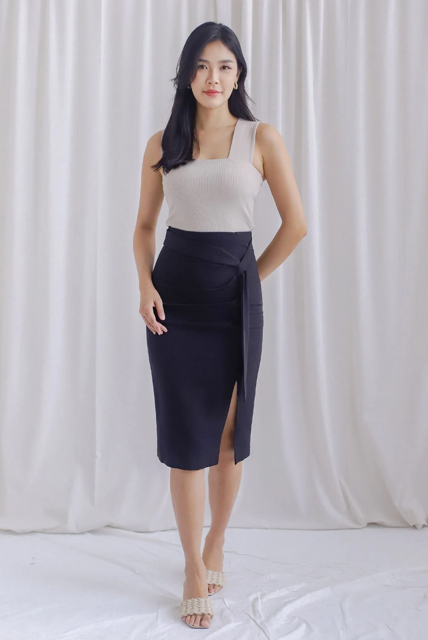 Cherie Padded Two Way Top In Taupe