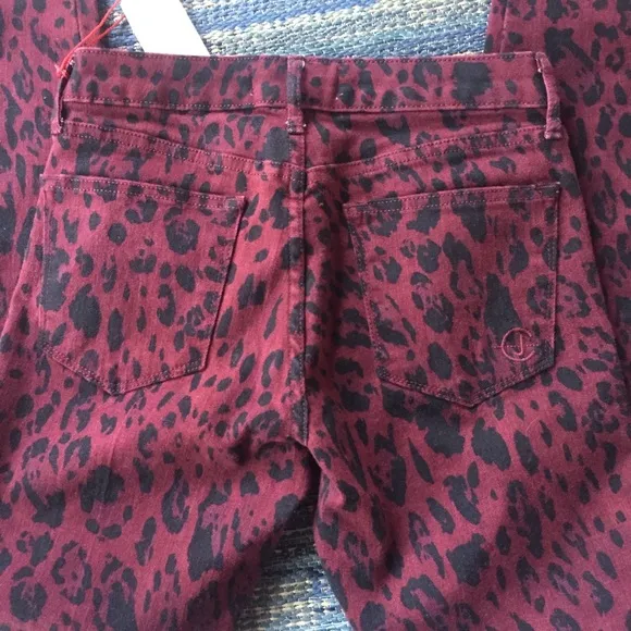 CJ Cookie Johnson Wisdom Skinny Animal Print Jeans Maroon Black Pants NWT
