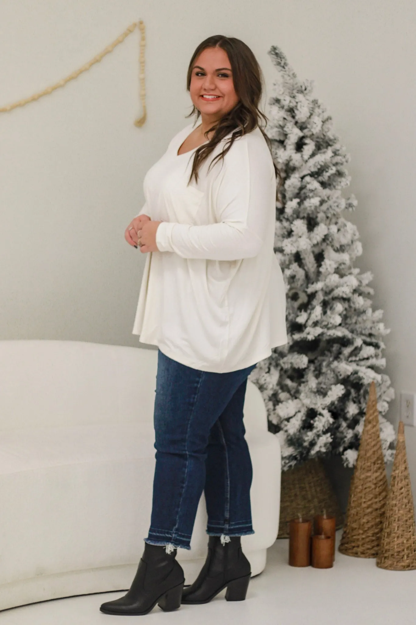 DB At a Glance V Neck Top in Cream