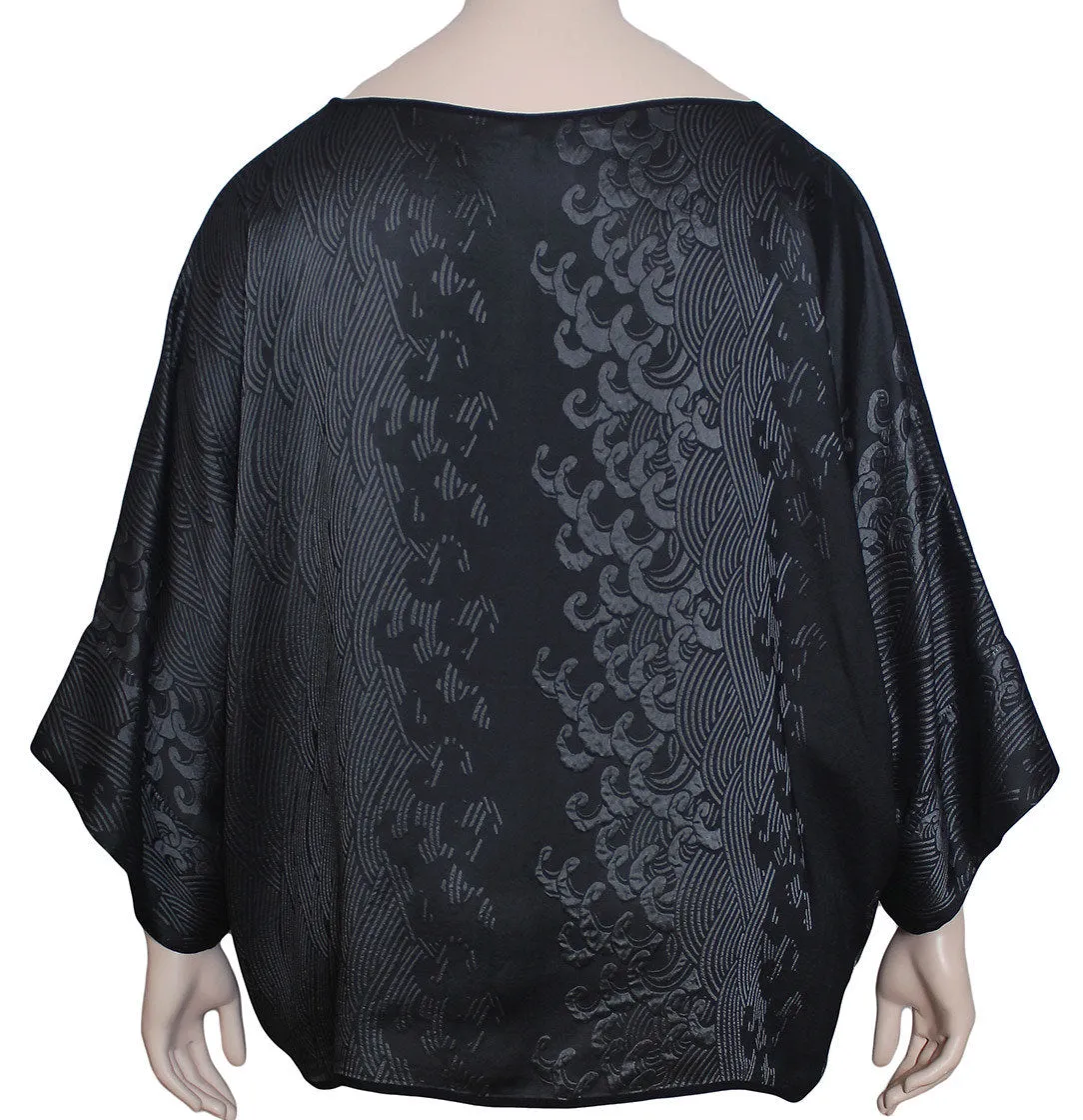 Dressori Oversized Kimono Sleeve Top