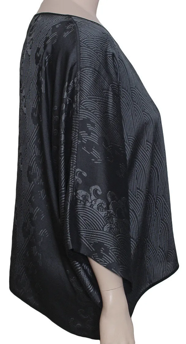 Dressori Oversized Kimono Sleeve Top
