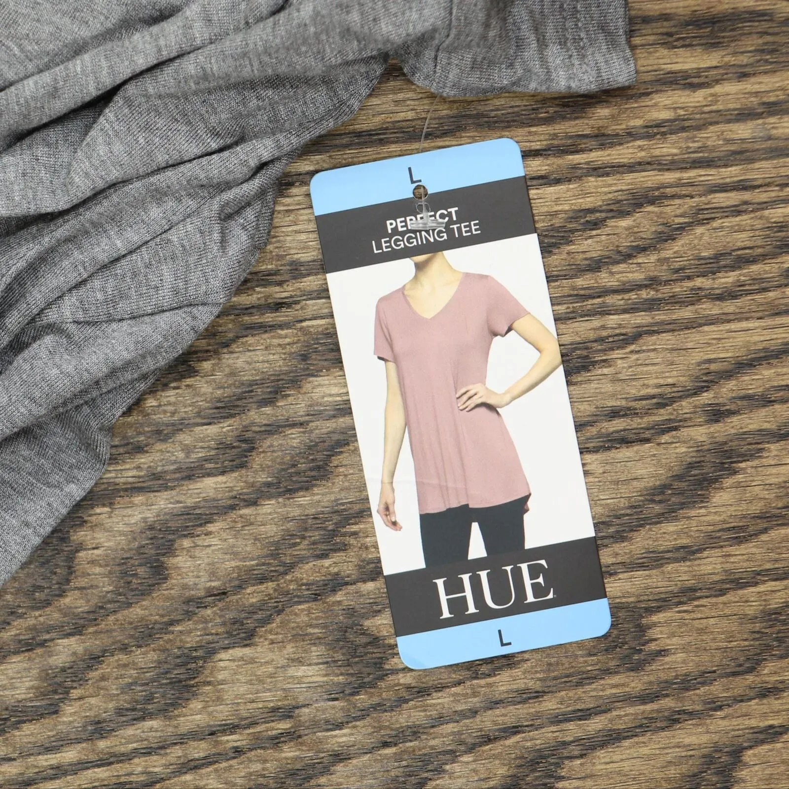 Hue Womens Short Sleeve Relaxed Fit V-Neck Tee 21320KM