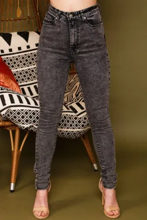 JOANIE ACID WASH JEANS