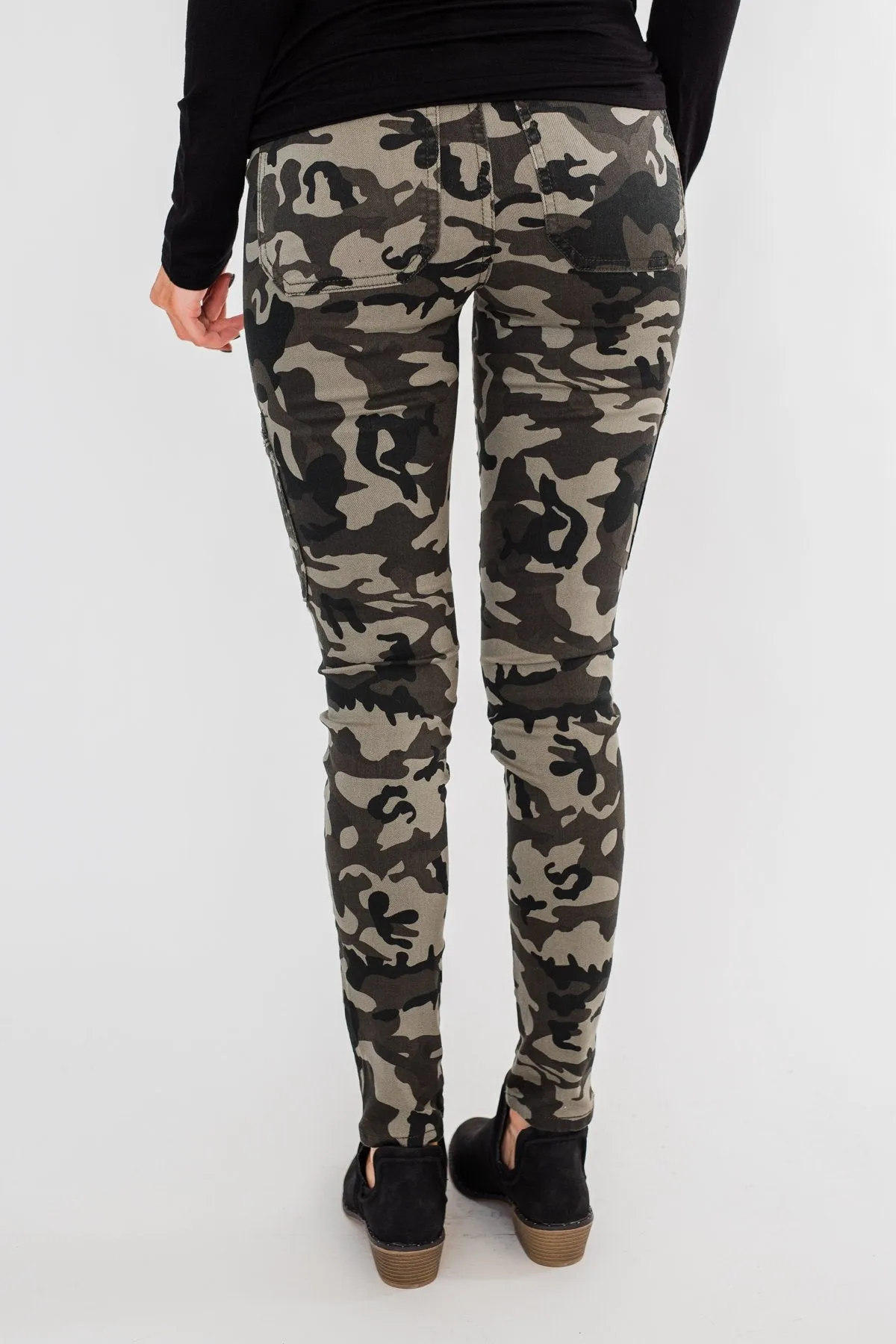 Kan Can- Camo Zipper Skinny Jeans