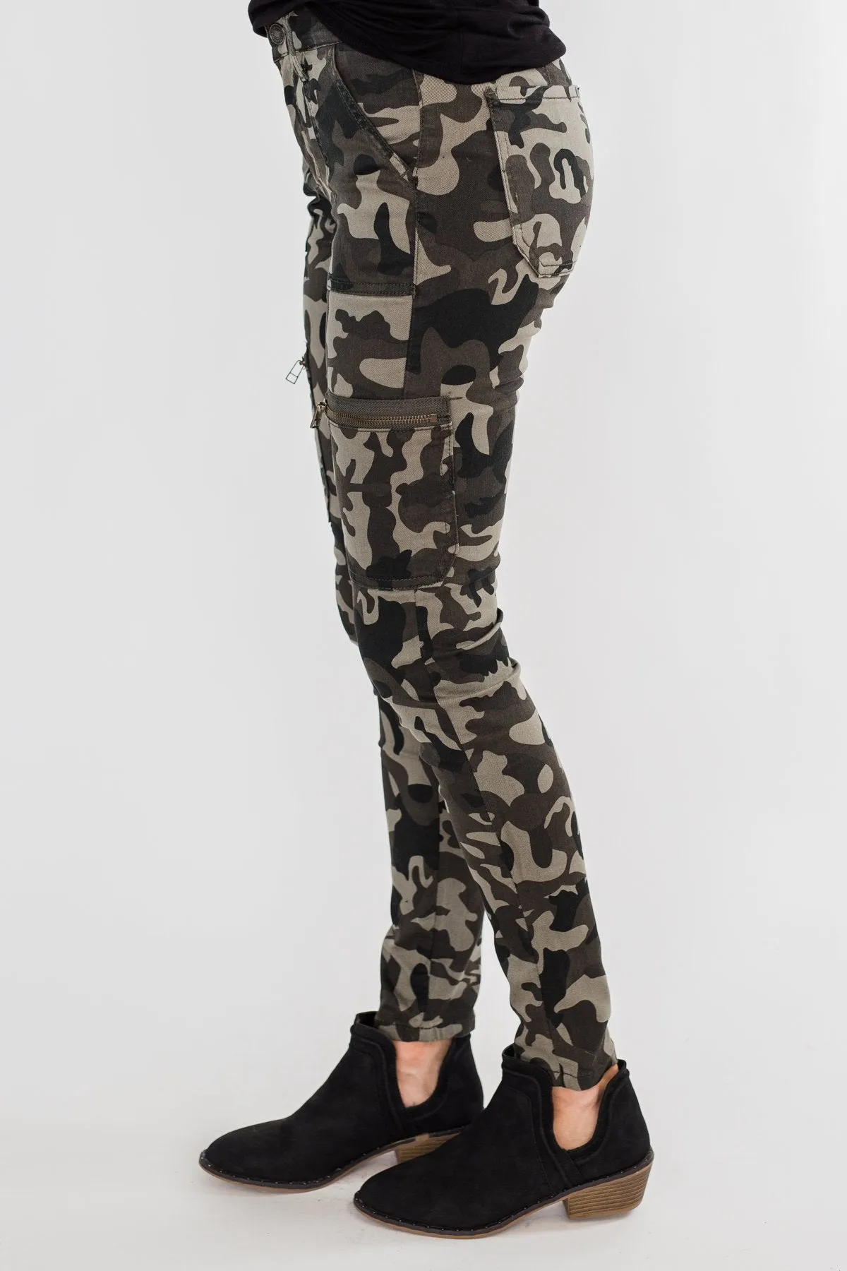 Kan Can- Camo Zipper Skinny Jeans