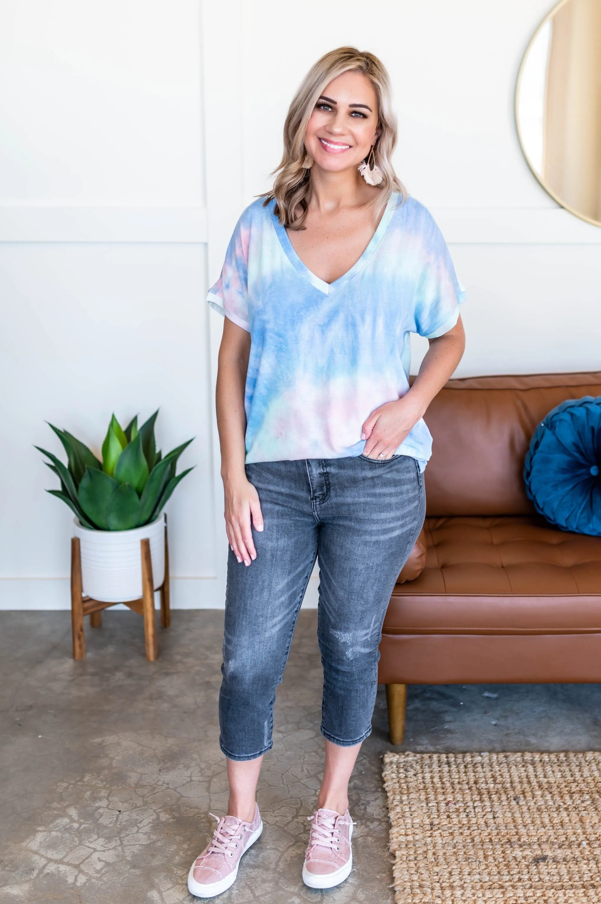 Living Our Best Life Tie Dye Top In Blue