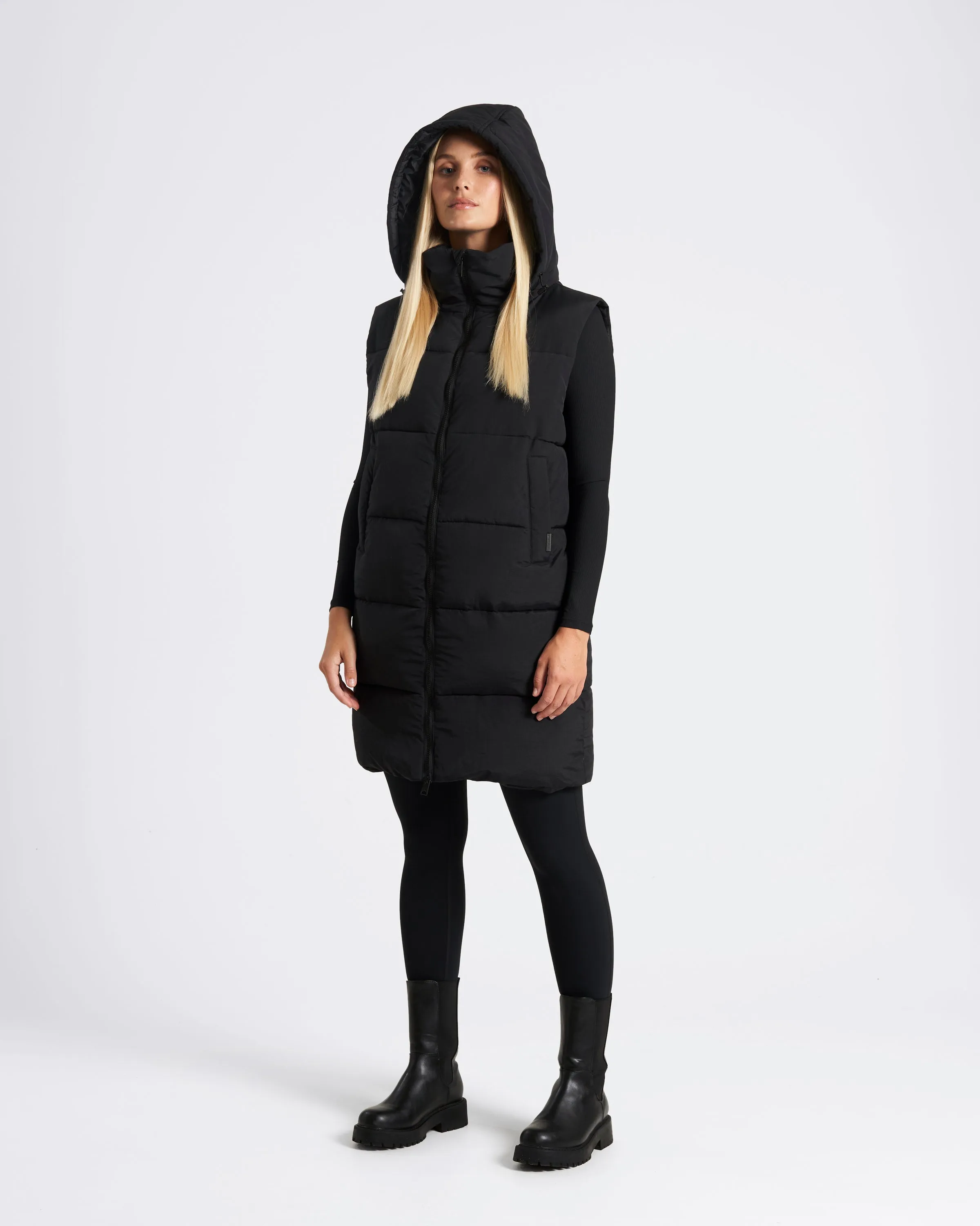 OUTSIDER Longline Baffle Gilet Black