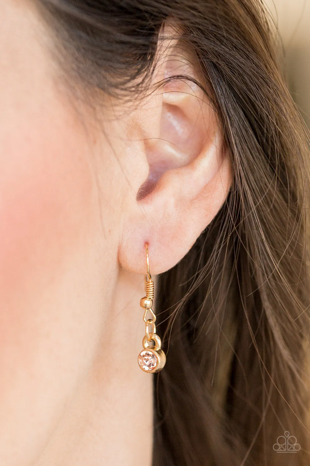 Paparazzi - Straight To The Top - Gold Necklace