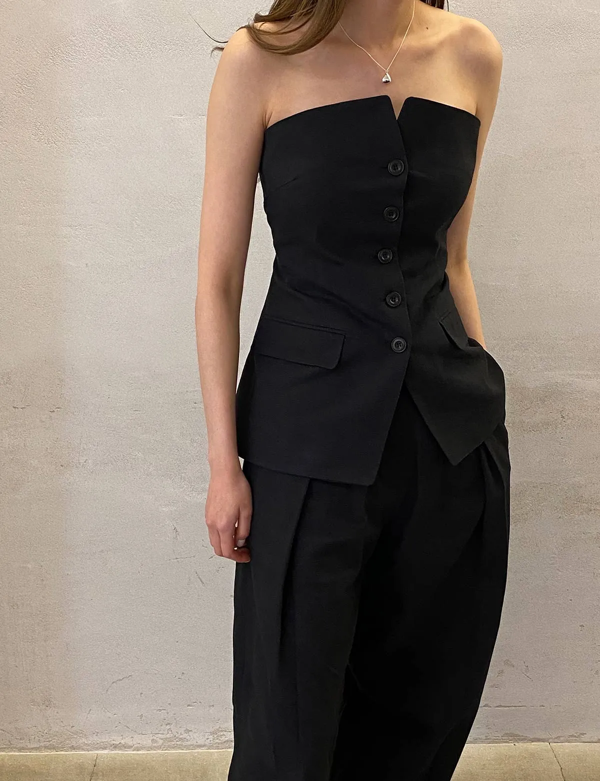 Pleated Linen-Blend Crop Pants