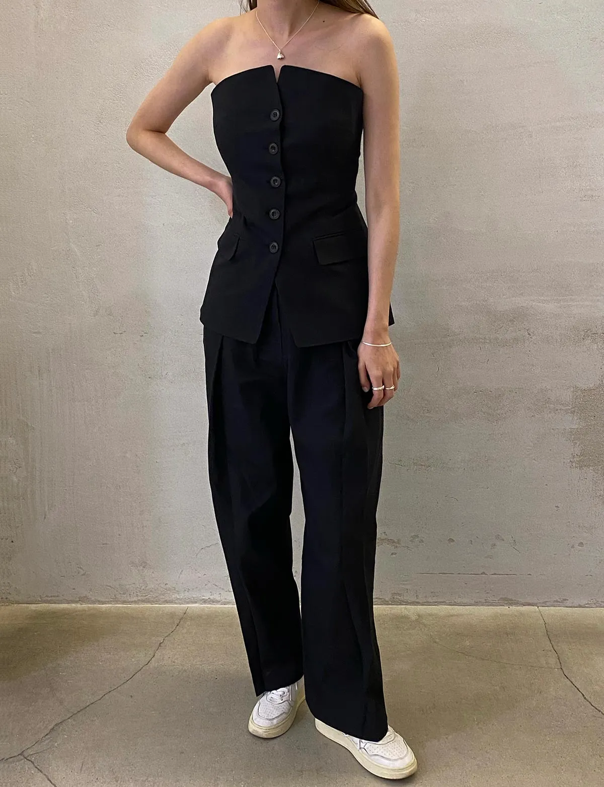 Pleated Linen-Blend Crop Pants