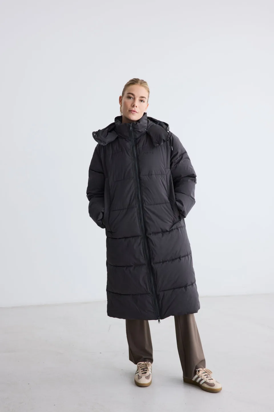 Puffer Coat SHELTER - almost black