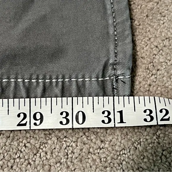 Rock Revival Gray Arjean 28 pants mid-rise skinny stretch GUC