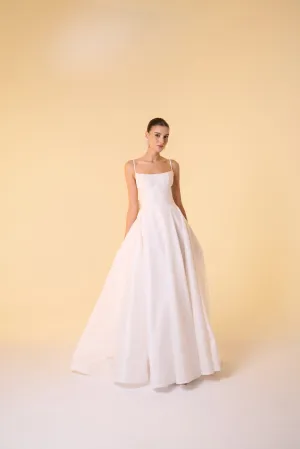 Scoop neck taffeta bridal gown