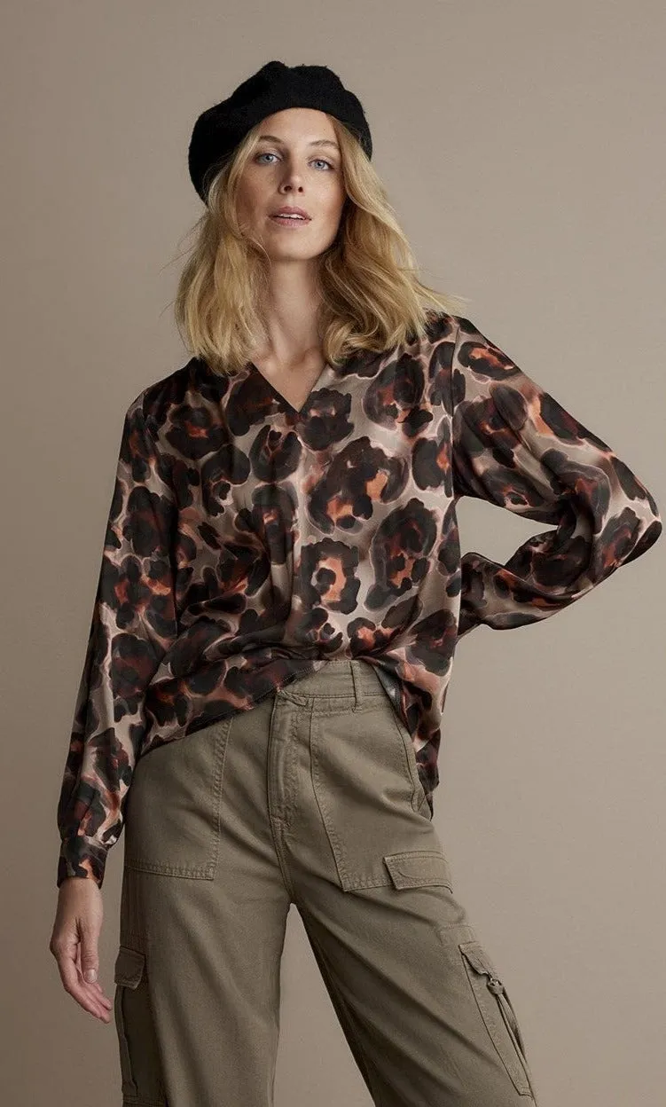 Summum V-Neck Animal Print Top