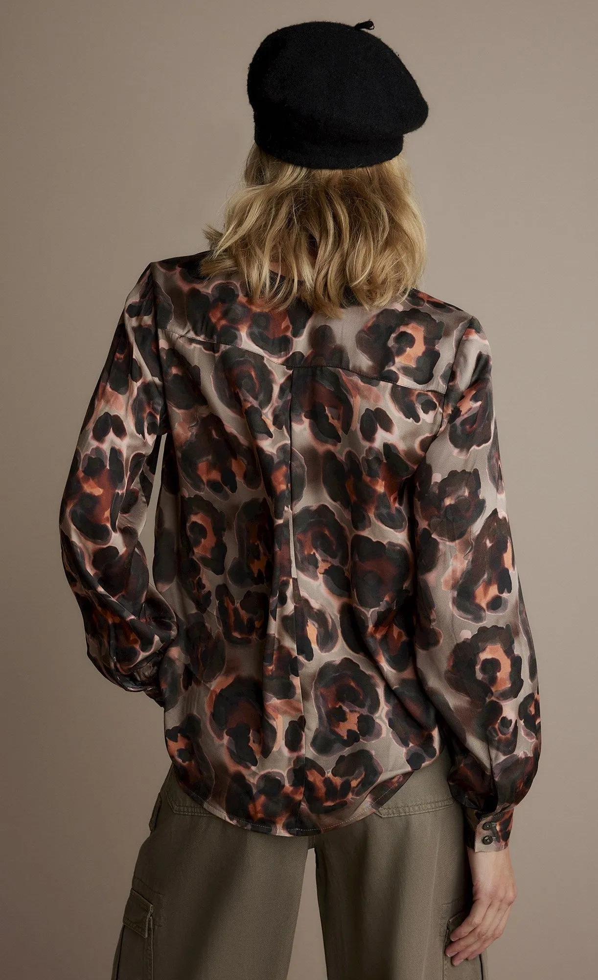 Summum V-Neck Animal Print Top