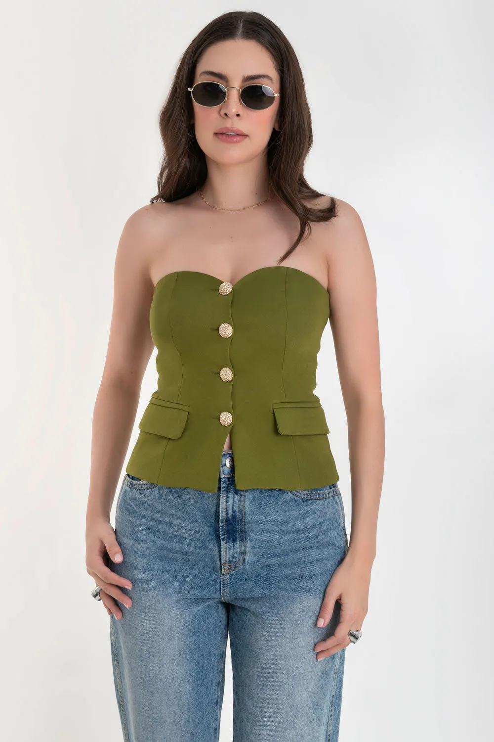 Top strapless escote corazón botones en contraste