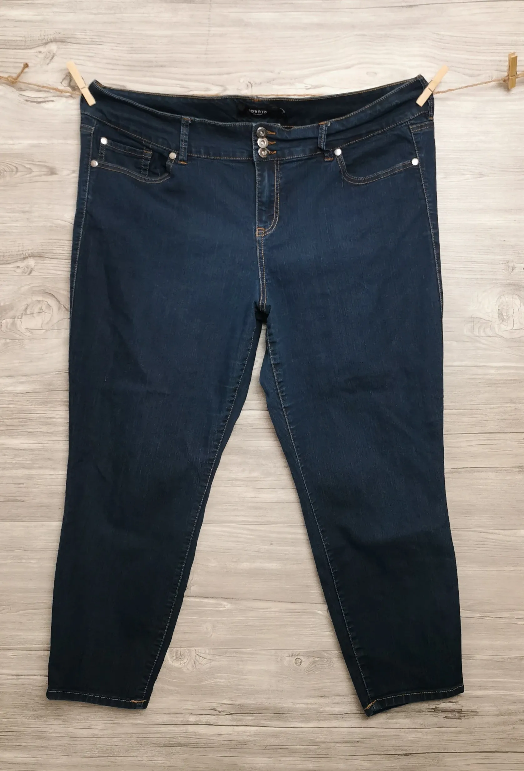 WOMENS PLUS SIZE 26 - TORRID, Dark-wash Skinny Stretch Jeans EUC B4