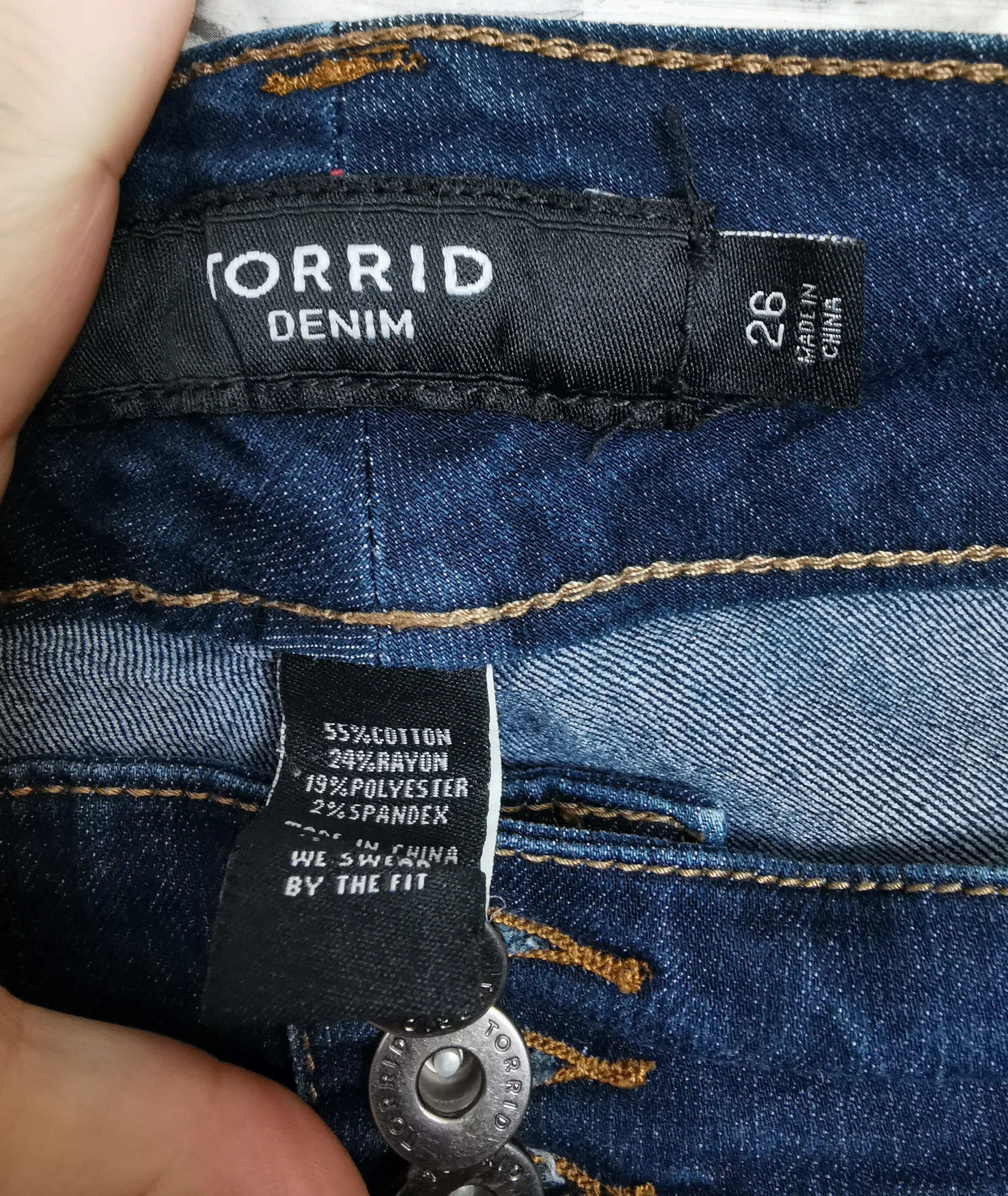 WOMENS PLUS SIZE 26 - TORRID, Dark-wash Skinny Stretch Jeans EUC B4
