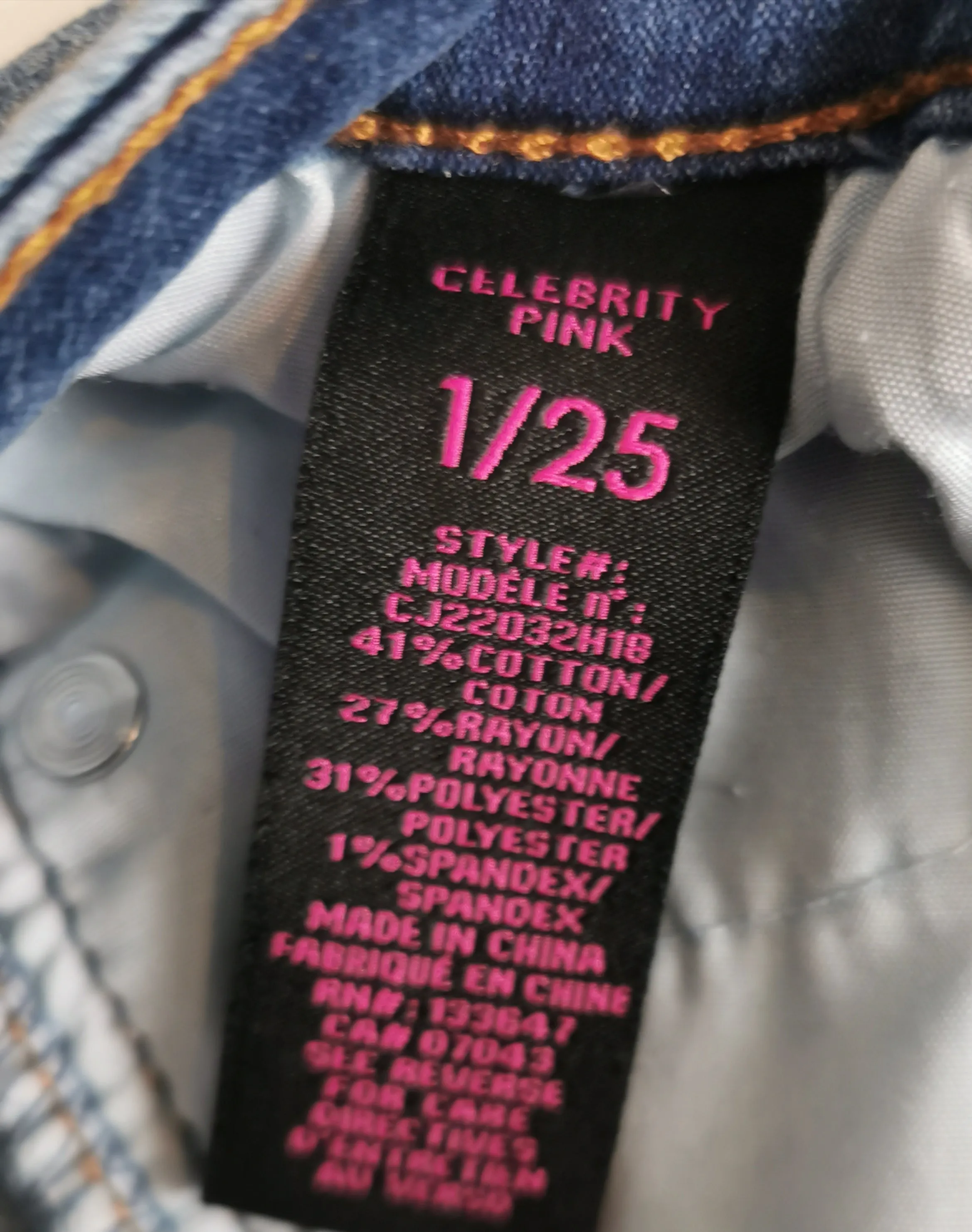 WOMENS SIZE 1/25 or TEEN GIRL - CELEBRITY PINK, Skinny Stretch Jeans EUC B6