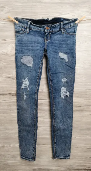 WOMENS SIZE 2 SHORT - OLD NAVY MATERNITY, 'Rockstar Super Skinny Jeans' Full Belly Panel, Ripped Maternity EUC B5