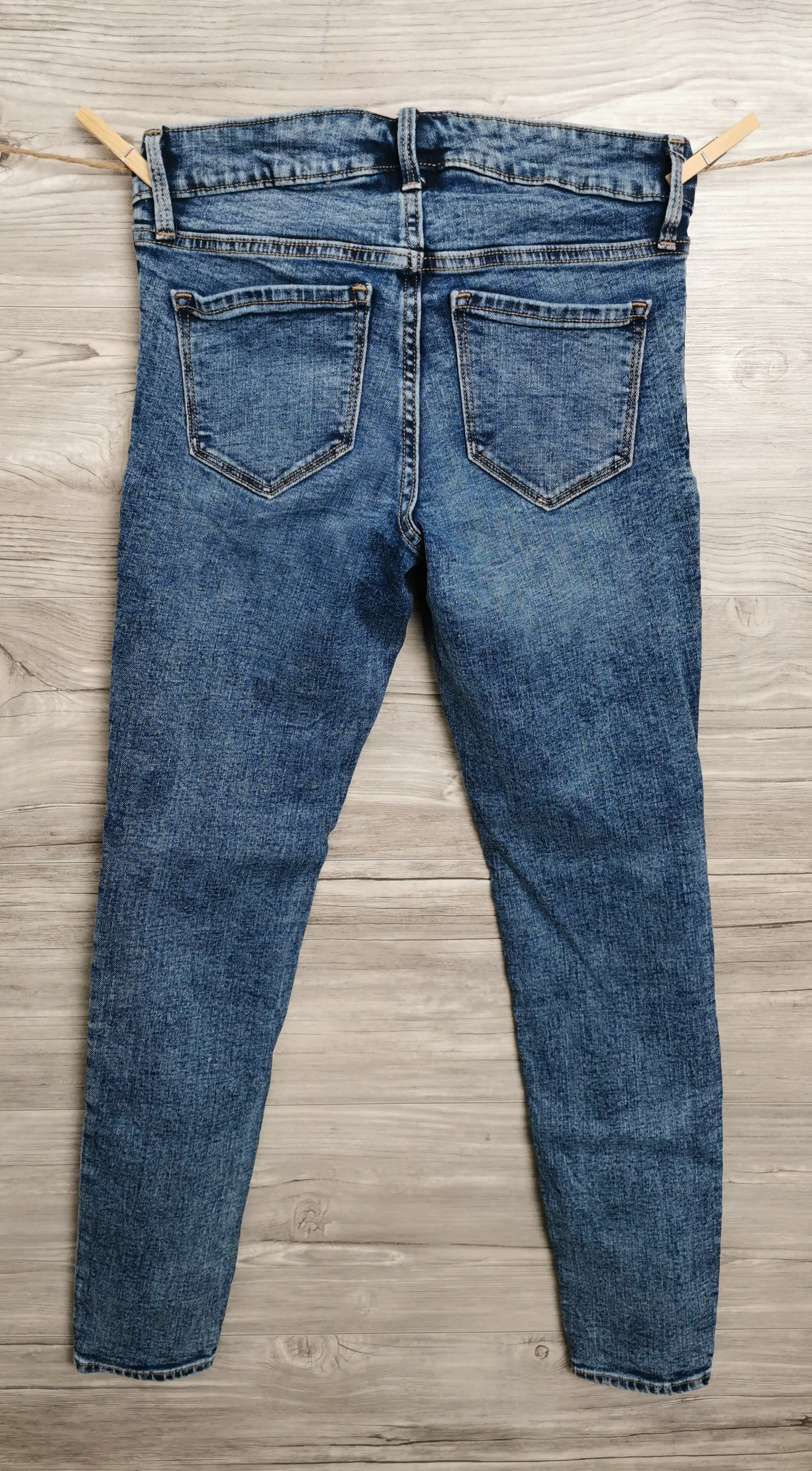 WOMENS SIZE 2 SHORT - OLD NAVY MATERNITY, 'Rockstar Super Skinny Jeans' Full Belly Panel, Ripped Maternity EUC B5
