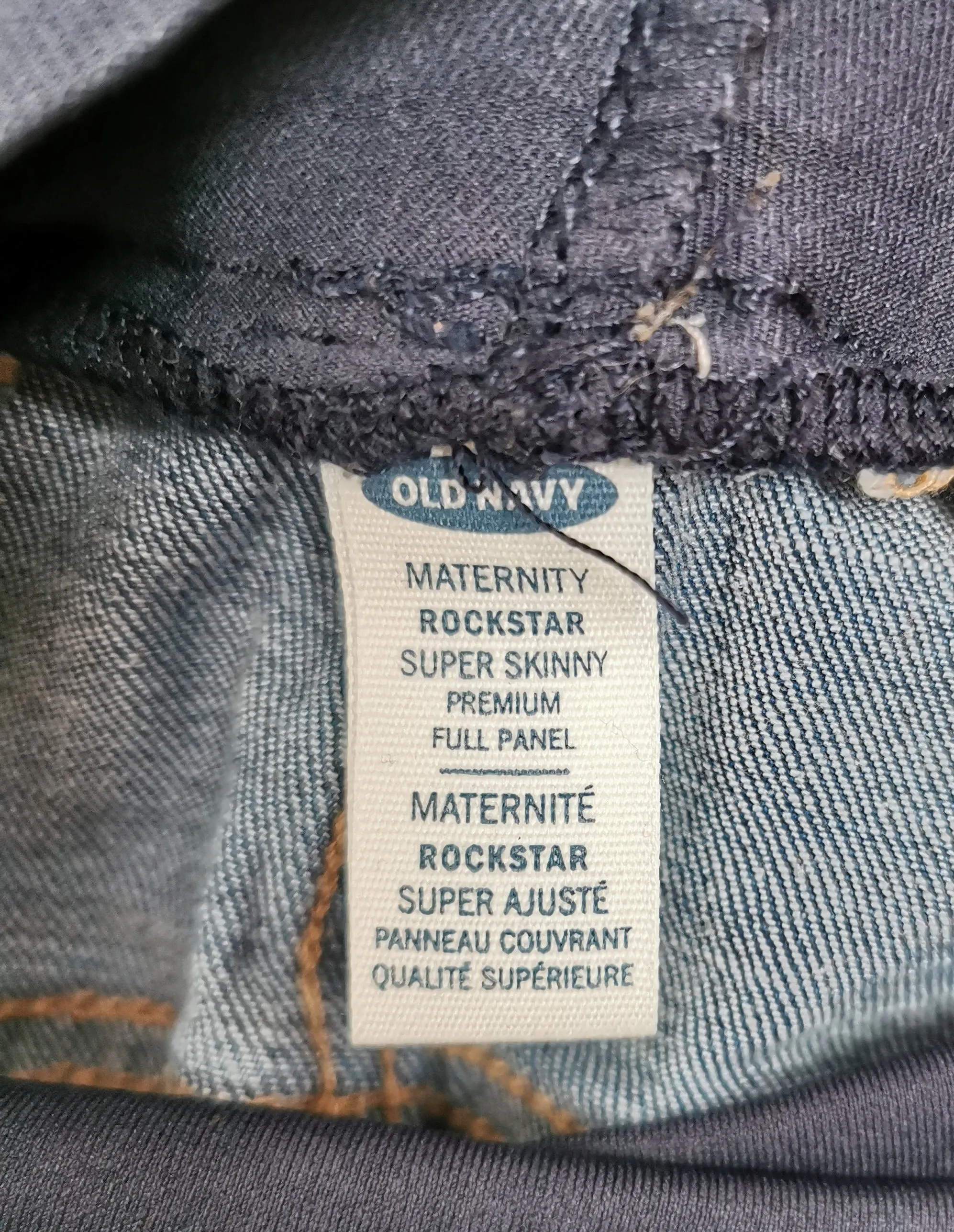 WOMENS SIZE 2 SHORT - OLD NAVY MATERNITY, 'Rockstar Super Skinny Jeans' Full Belly Panel, Ripped Maternity EUC B5