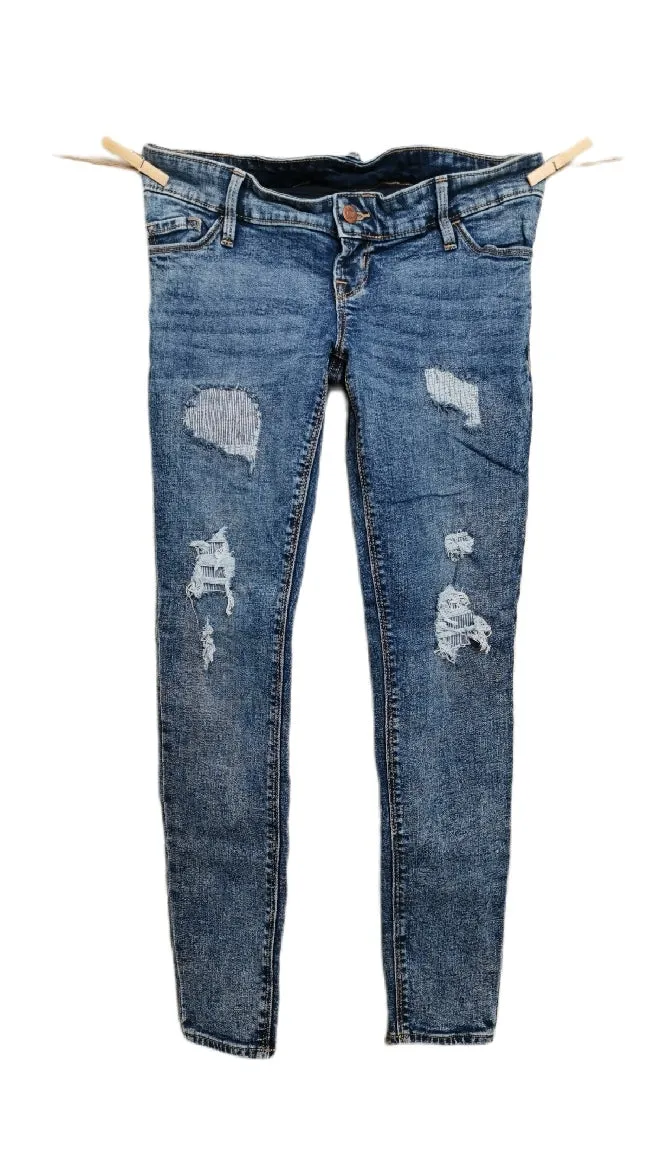 WOMENS SIZE 2 SHORT - OLD NAVY MATERNITY, 'Rockstar Super Skinny Jeans' Full Belly Panel, Ripped Maternity EUC B5