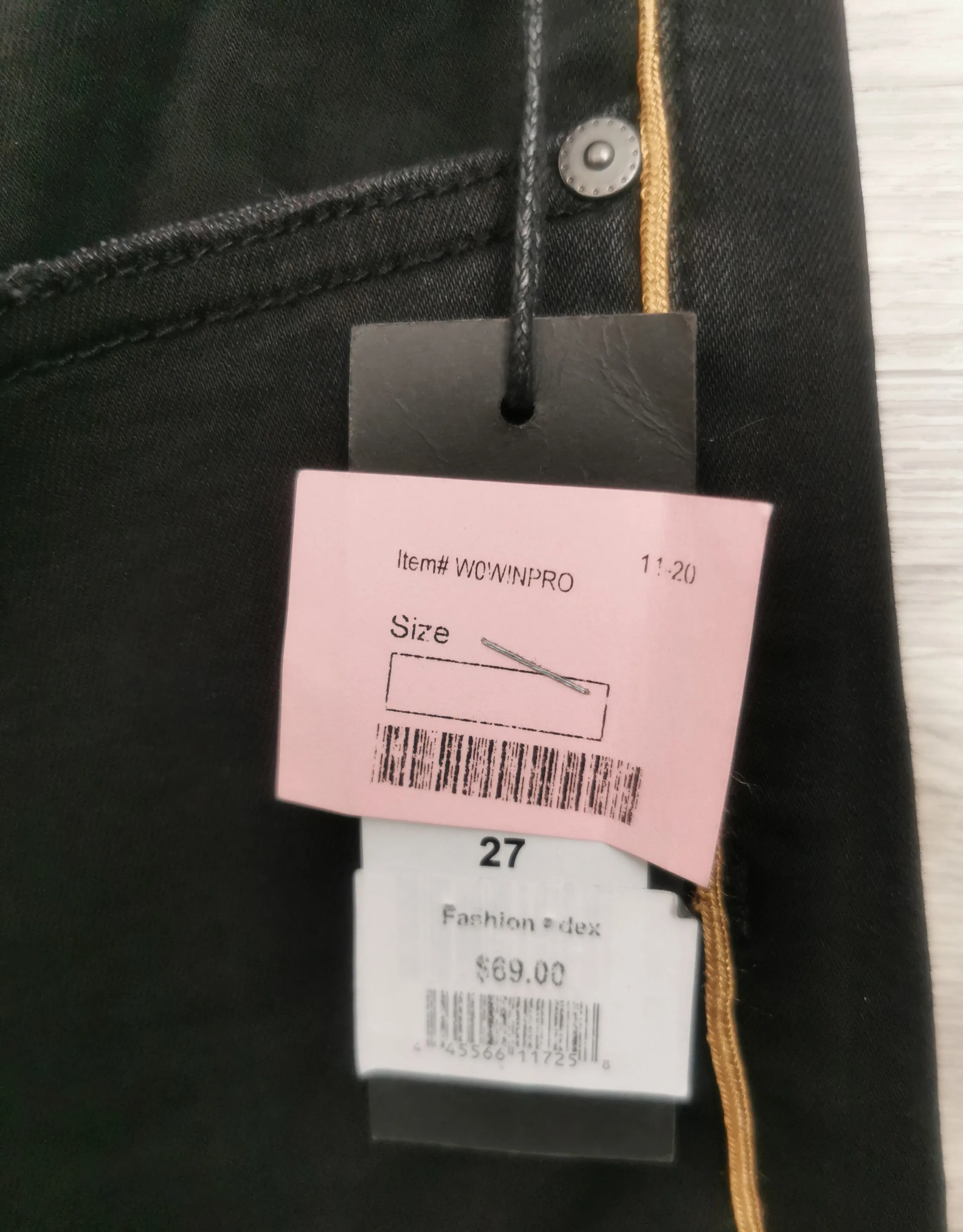 WOMENS SIZE 27 - BLACK TAPE, Low-Rise, Black Skinny Jeans NWT B26
