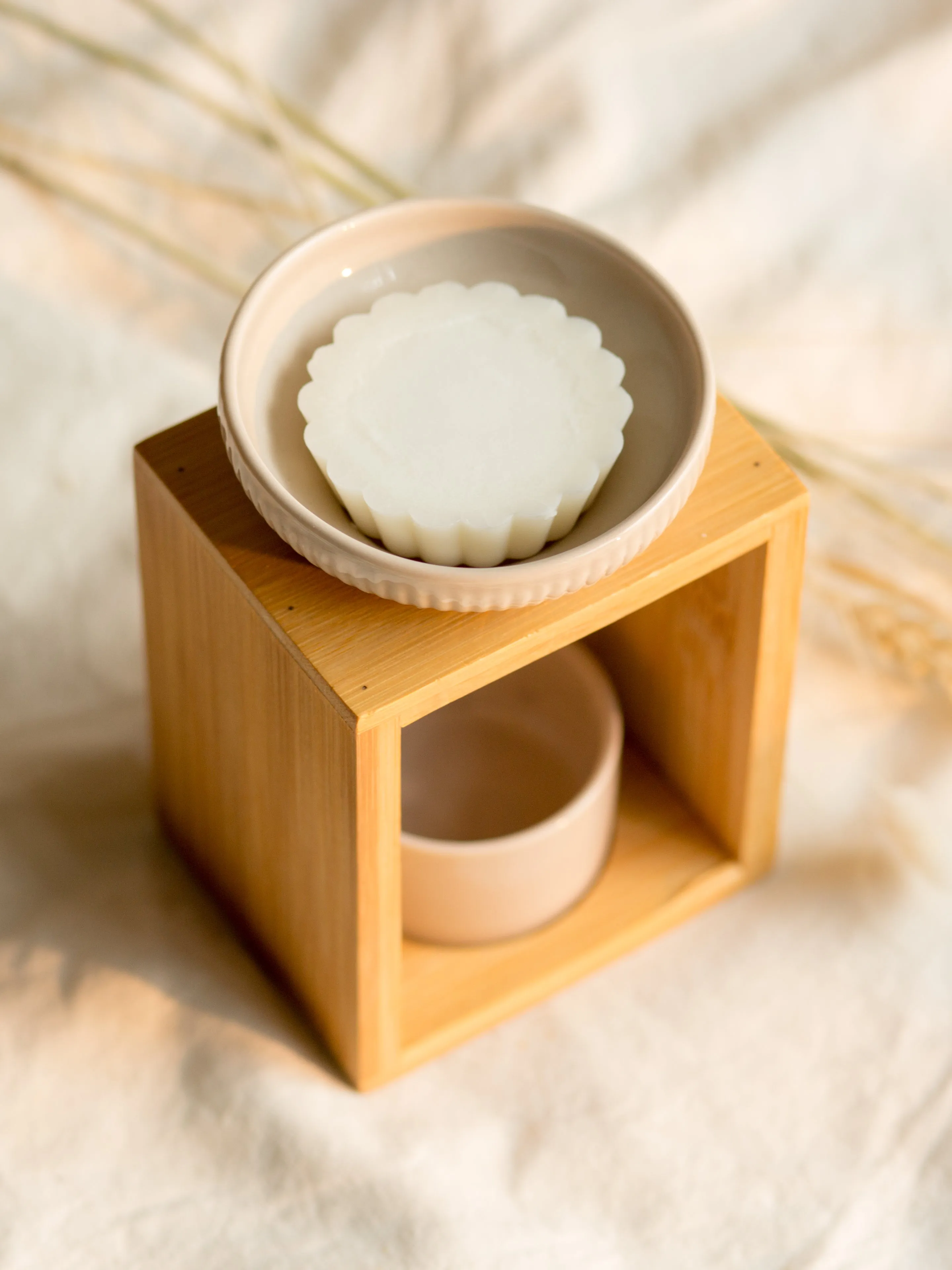Yona wax melt burner