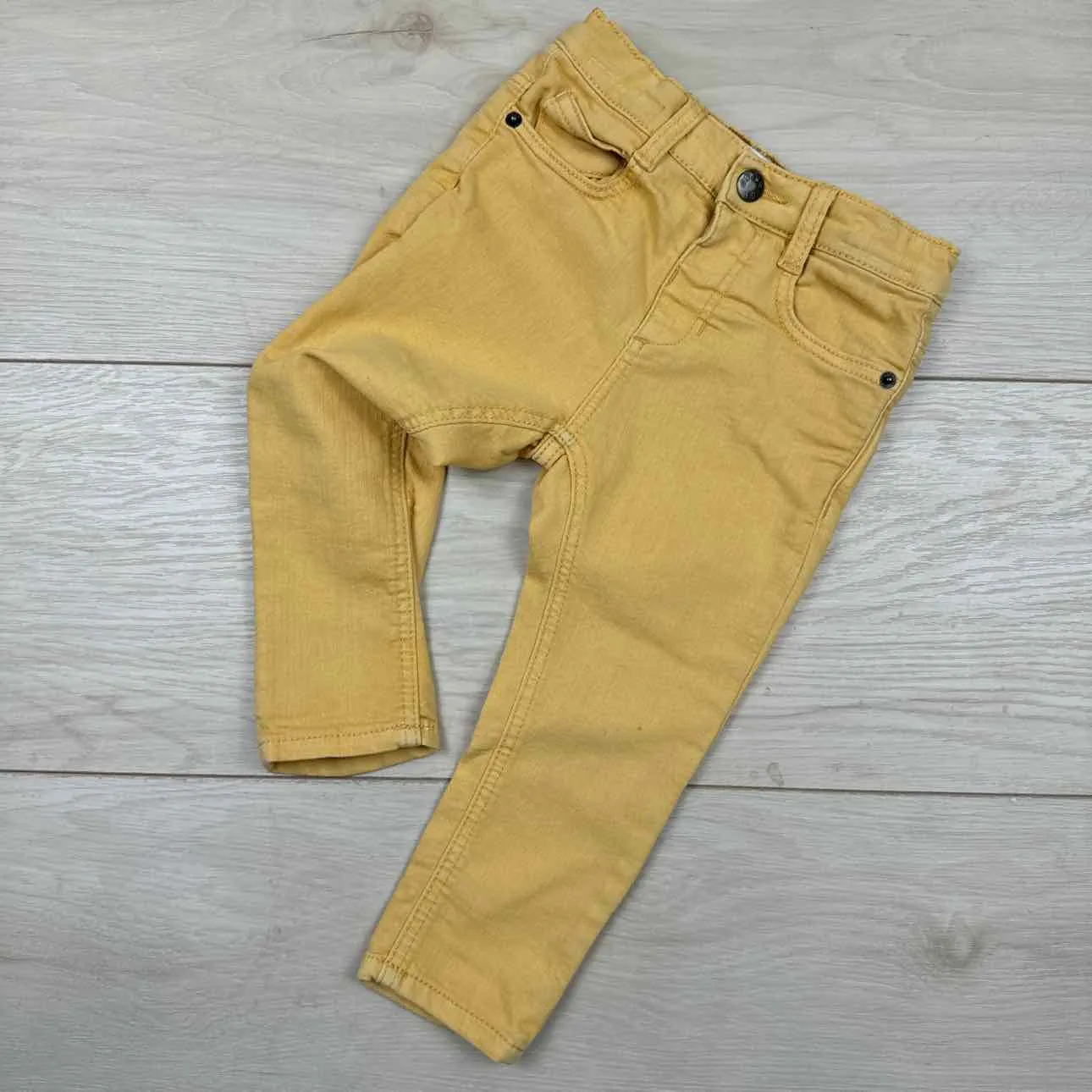 Zara JEANS